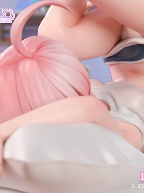 BA Takanashi Hoshino GK Resin Statue