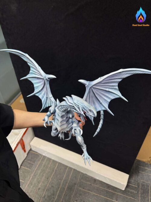 Blue-Eyes White Dragon “Summoning” GK Resin Statue