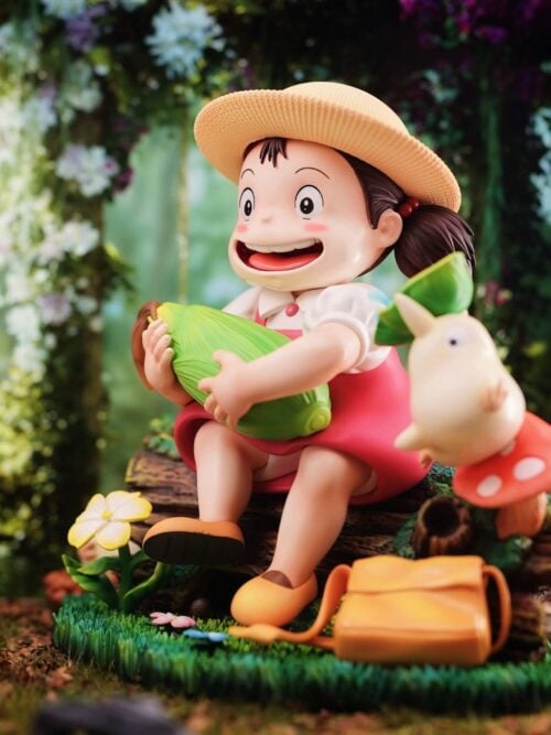 My Neighbor Totoro Hayao Miyazaki's Ecological Scene Mei Holding Corn GK Resin Statue