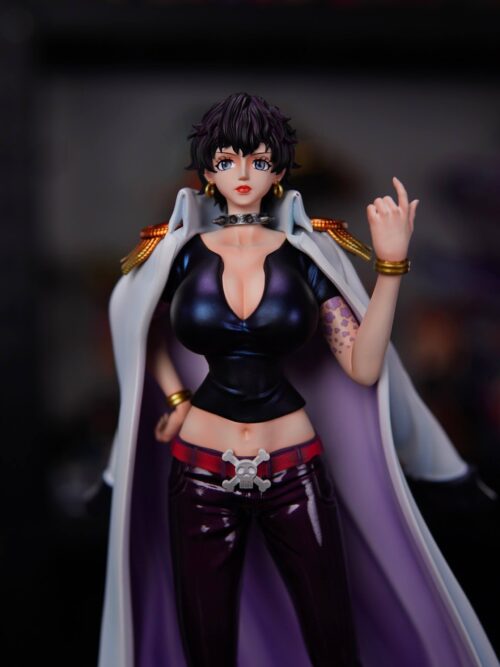 One Piece Vice Admiral Doll GK Resin Statue