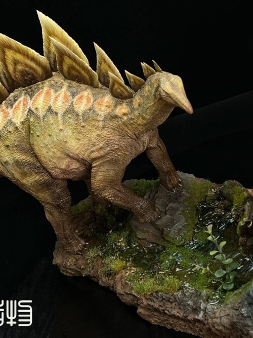 “Roadkill” Stegosaurus Stenops 1/18 Scale Diorama GK Resin Statue