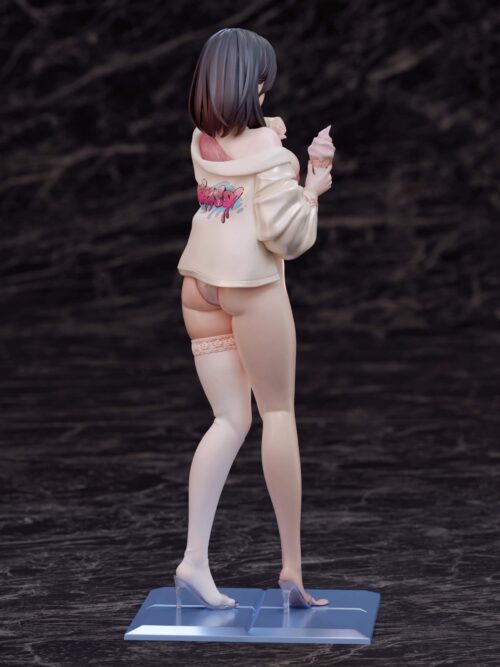 Strawberry Sundae Poster Girl Summer Kana GK Resin Statue