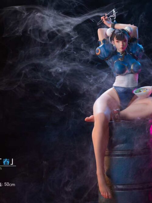 Street Fighter Light Statue of a Female Fighter Chun GK Resin Statue