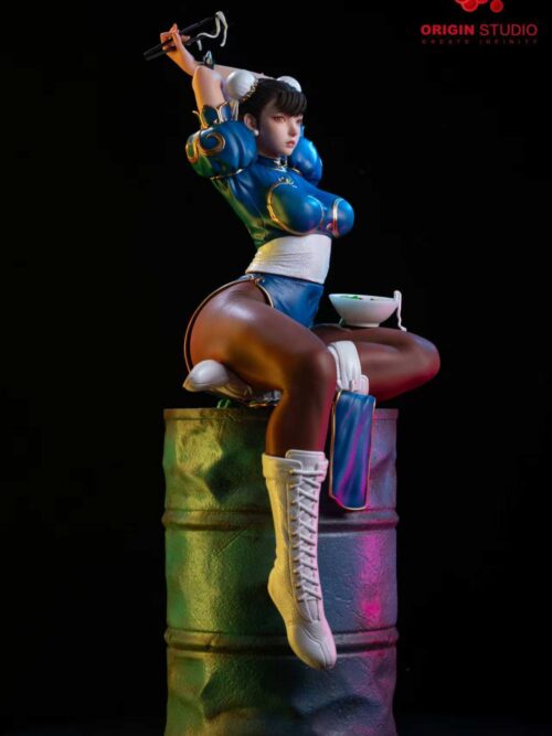 Street Fighter Light Statue of a Female Fighter Chun GK Resin Statue