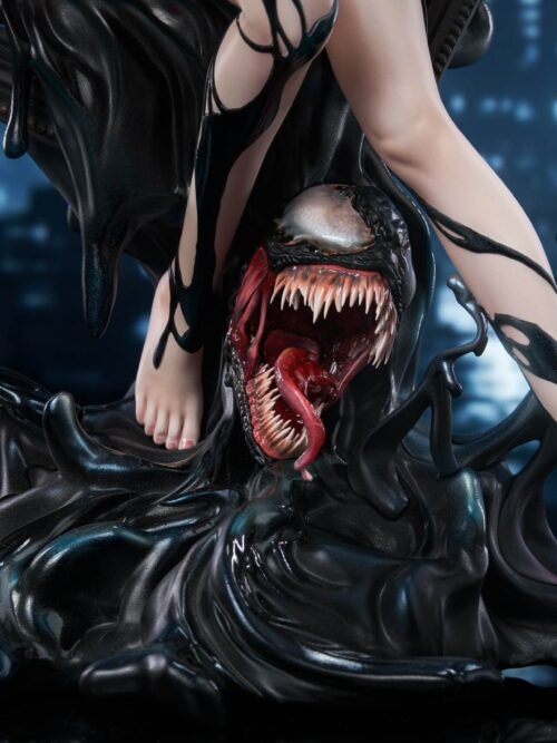 Venom Girl GK Resin Statue