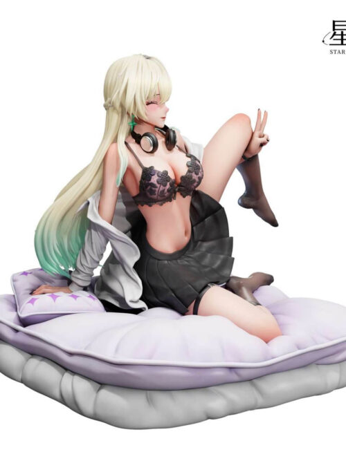 Lynae - Star Language Studio - Detail View 4