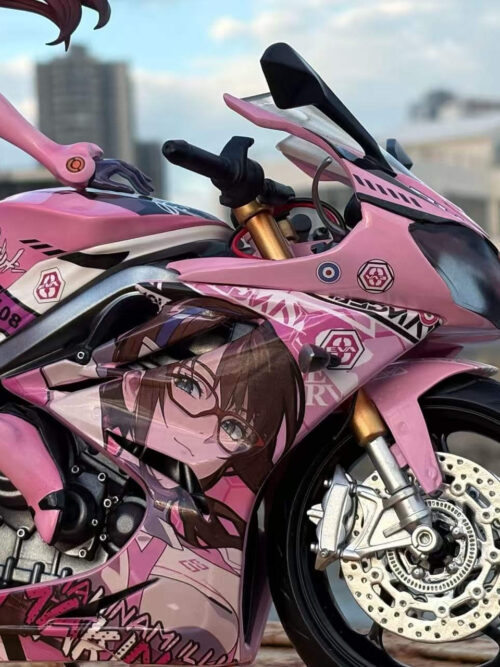 Motorcycle Girl Series #3 Mari Makinami Illustrious - SX Studio - Detail View 6
