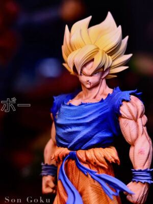 Super Saiyan Goku - Den Studio - Detail View 1