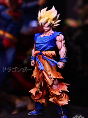 Super Saiyan Goku - Den Studio - Collectible Figure Main View