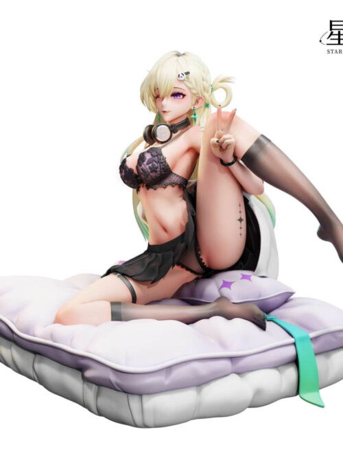 Lynae - Star Language Studio - Detail View 3
