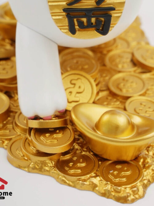 Turbo Granny Fortune Cat - ArtOtaku Home Studio - Detail View 16