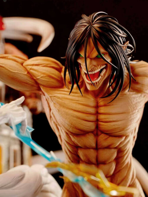 Attack On Titan War Hammer Titan vs. Attack Titan - TITAN Studio - Detail View 1