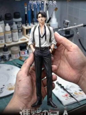 Suit Thug Trio Vol. 01 Levi Ackerman - Detail View 1