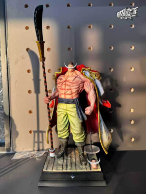 Hero of the Old Era: Edward Newgate (Whitebeard) - Collectible Figure Main View