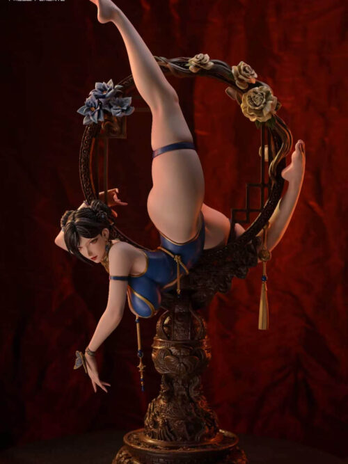 Street Fighter: Chun-Li - Collectible Figure Main View
