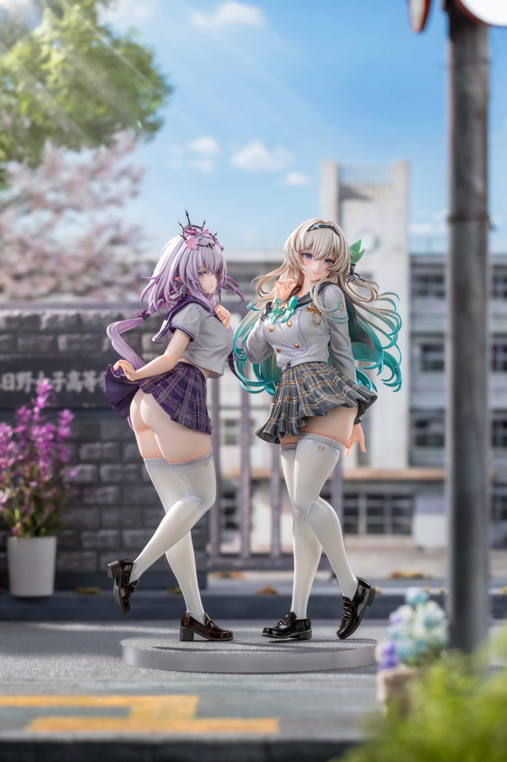 School Uniform Ver. Firefly & Castorice - Featured Image School Uniform Ver. Firefly & Castorice - Collectible Figure Main View
