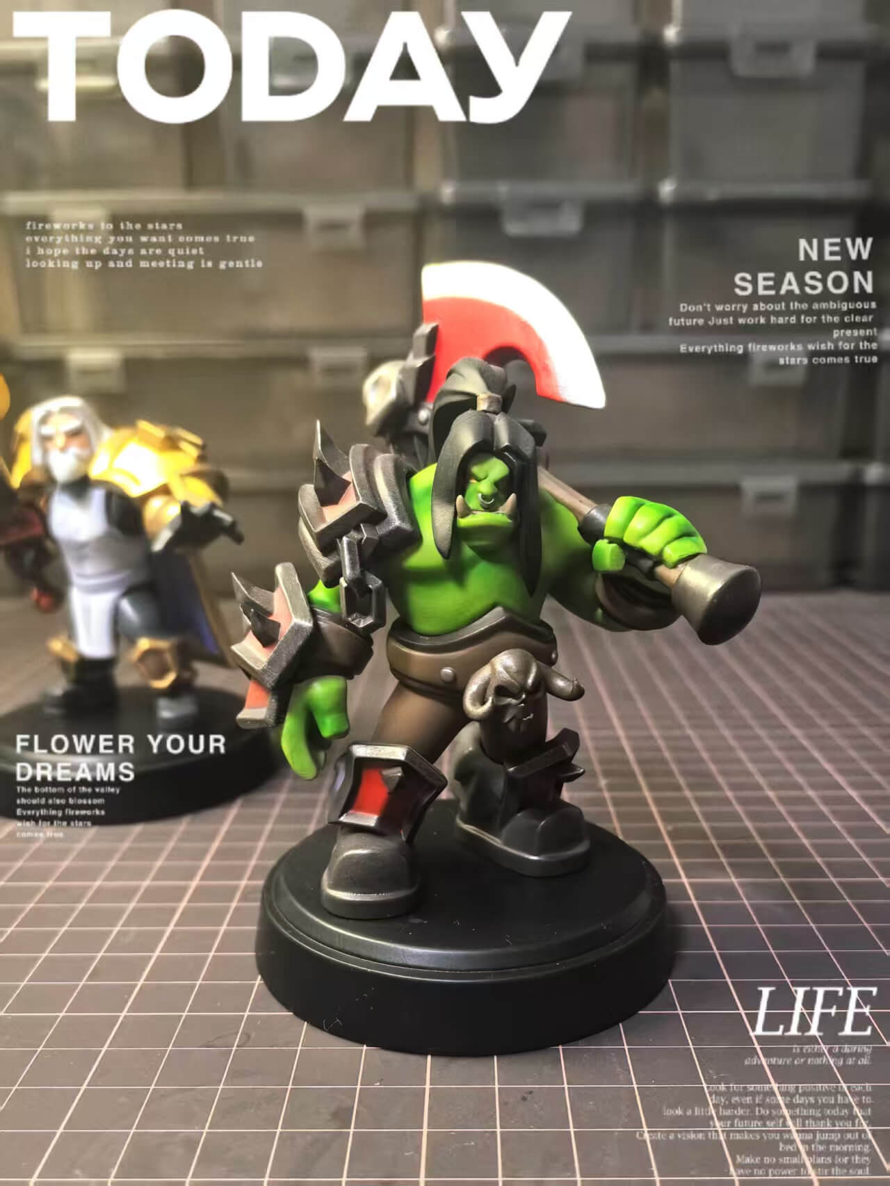 World of Warcraft Grommash Hellscream - Featured Image World of Warcraft Grommash Hellscream - Collectible Figure Main View