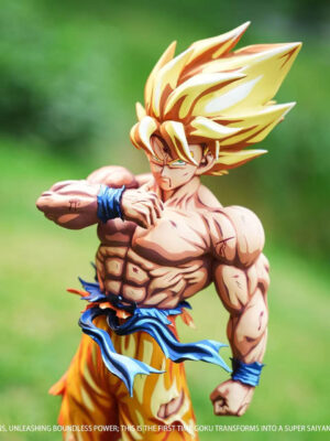 Super Saiyan Battle-Damaged Repaint Ver. Son Goku - Detail View 1