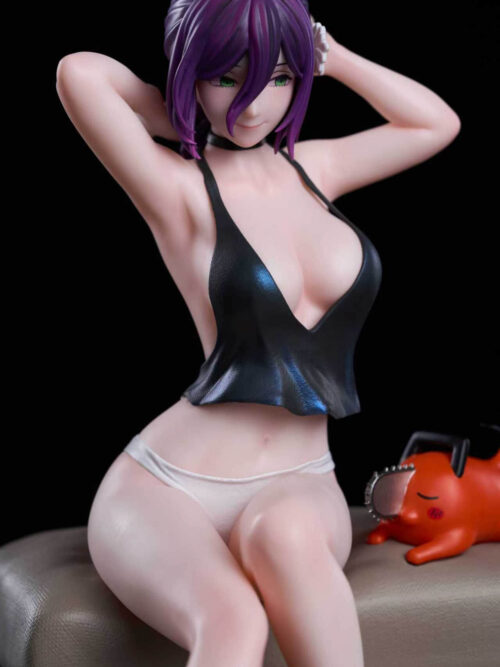 Sitting Reze - Detail View 3
