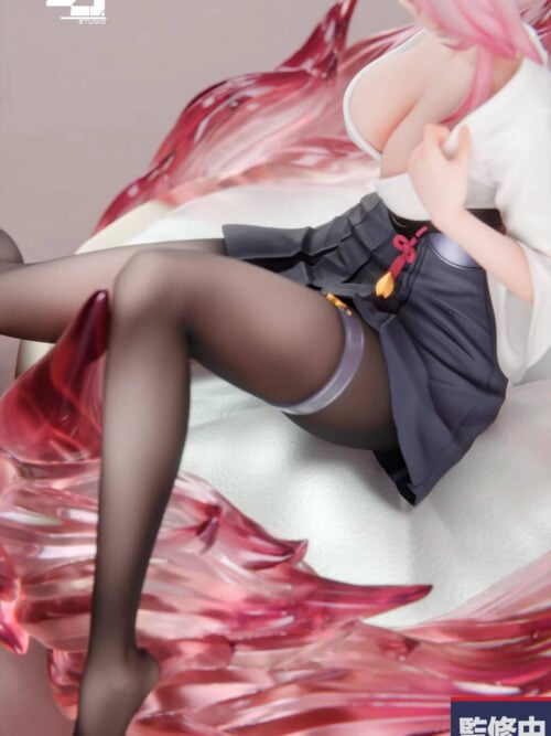 Seated Evanescia — Honkai: Star Rail - Detail View 5