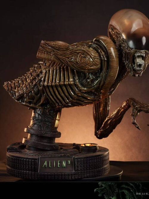 Dog Alien (Runner) 1:1 Scale Bust - Collectible Figure Main View