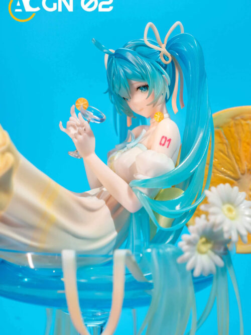Snow Miku and Summer Miku — Hatsune Miku - Detail View 6