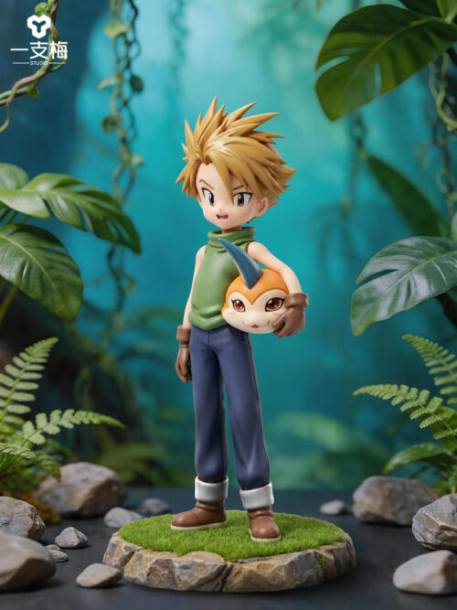 Green Outfit Matt Ishida with Gabumon - Collectible Figure Main View