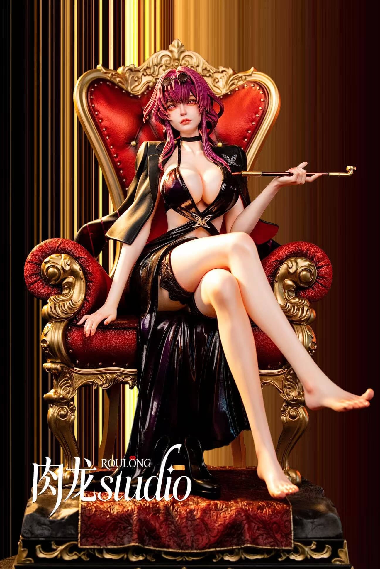 Banquet Kafka - Featured Image Banquet Kafka - Collectible Figure Main View