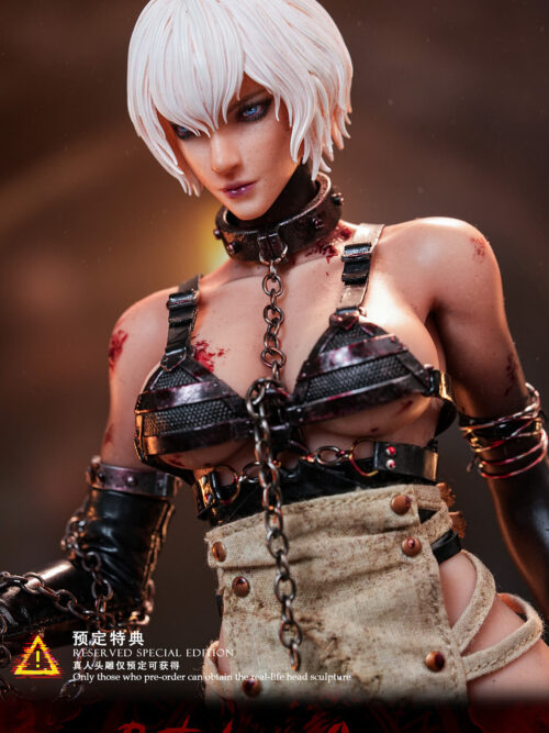 Butcher Queen Pyramid Head — Silent Hill - Detail View 11