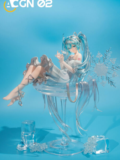 Snow Miku and Summer Miku — Hatsune Miku - Collectible Figure Main View
