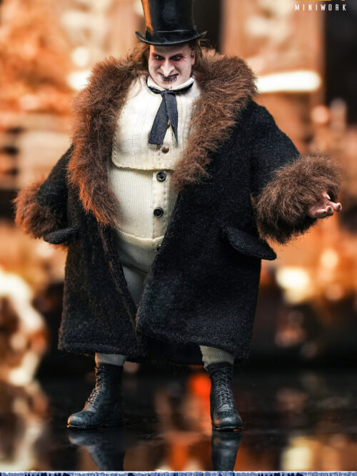 Batman Returns Penguin - Detail View 2