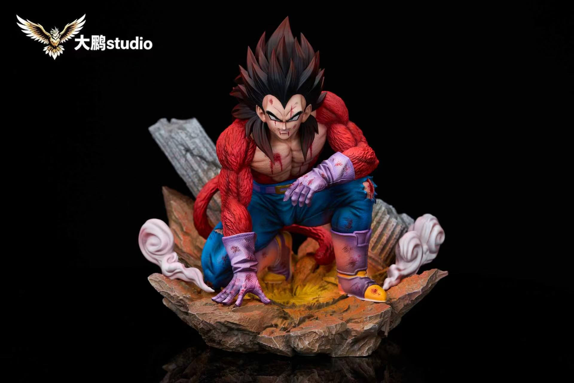 Super Saiyan 4 Vegeta - Featured Image Super Saiyan 4 Vegeta - Collectible Figure Main View