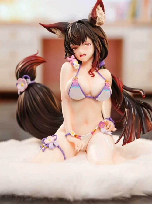 Caught by the Wave Wakamo Kosaka - Collectible Figure Main View