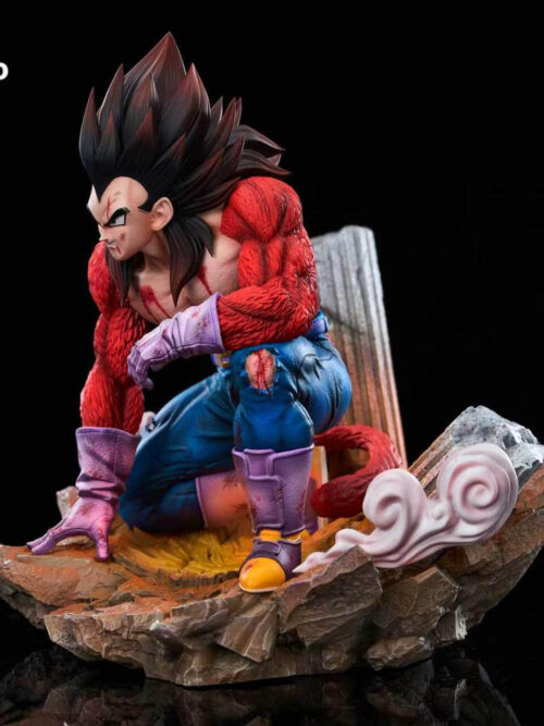 Super Saiyan 4 Vegeta - Detail View 3