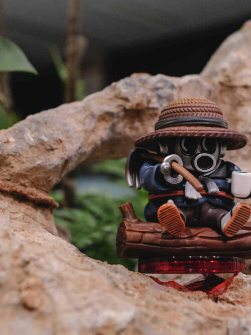 Straw Hat Akira Toriyama - Detail View 3