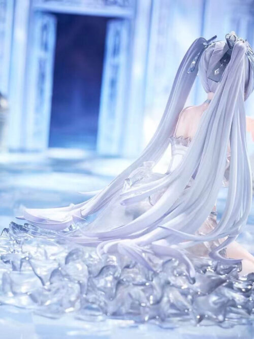 Kneeling Cinderella - Detail View 5