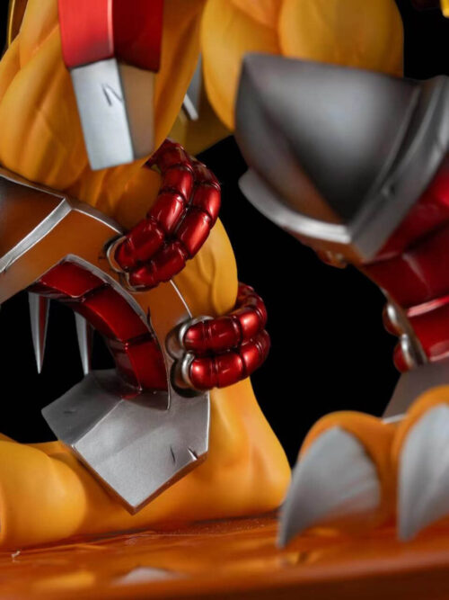 WarGreymon and Agumon - Detail View 6