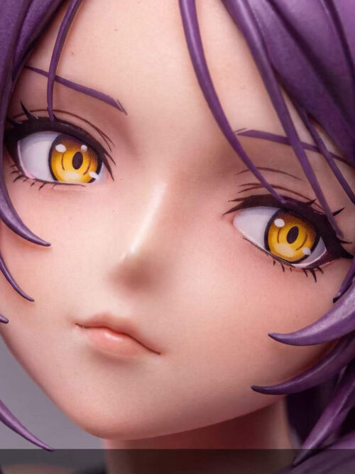 Kneeling Yoruichi Shihoin - Detail View 2