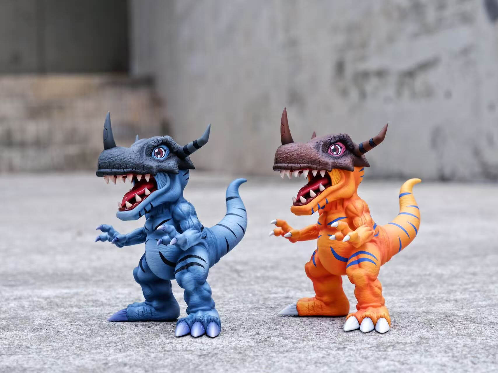 Greymon - Featured Image Greymon - Collectible Figure Main View