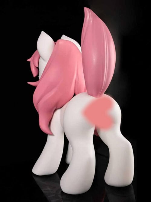 Little White Pony Doll - Detail View 5