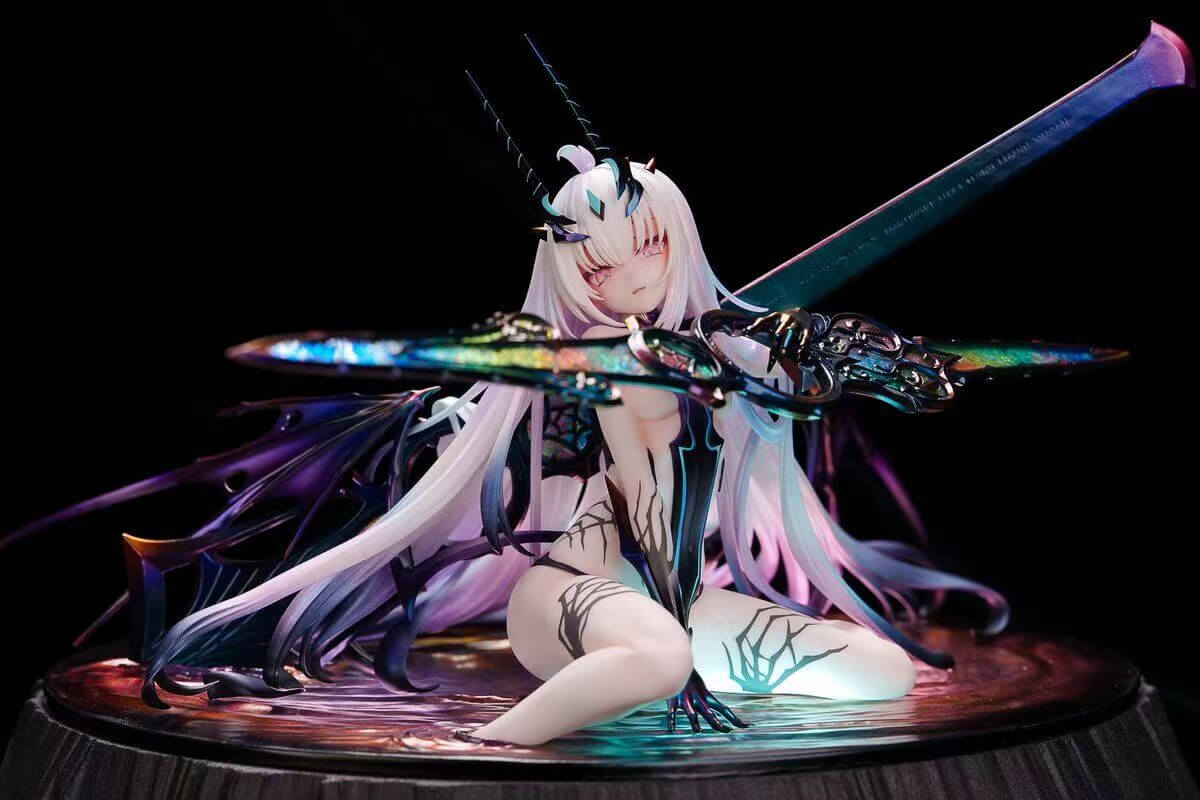Great Sword Melusine Fairy Knight Lancelot - Featured Image Great Sword Melusine Fairy Knight Lancelot - Collectible Figure Main View