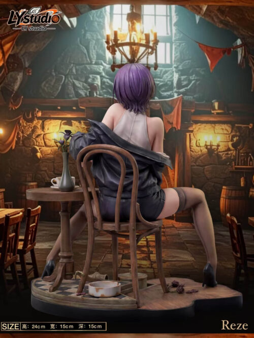 Seated Reze - Detail View 3