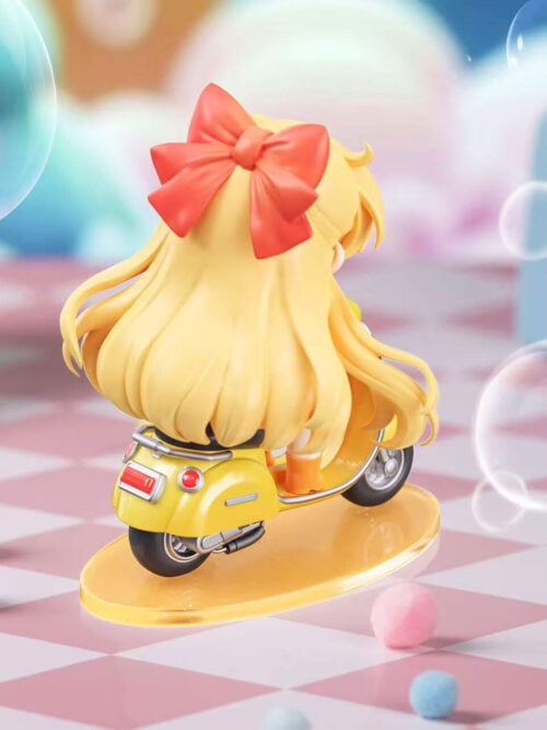 Chibi Scooter Sailor Venus - Detail View 3