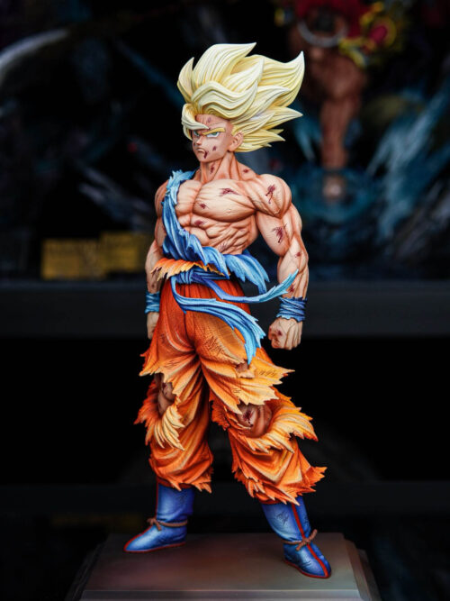 First Super Saiyan Goku - Detail View 2