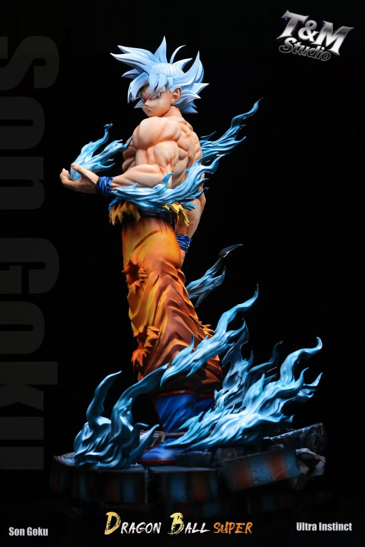 Ultra Instinct Son Goku - Featured Image Ultra Instinct Son Goku - Collectible Figure Main View