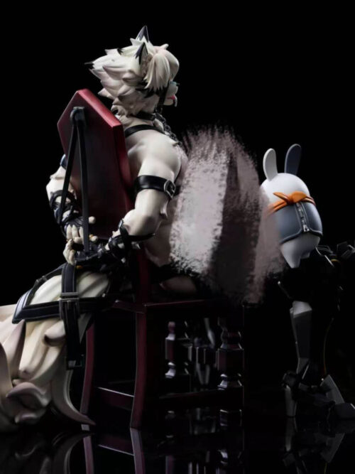 Seated Von Lycaon - Detail View 2