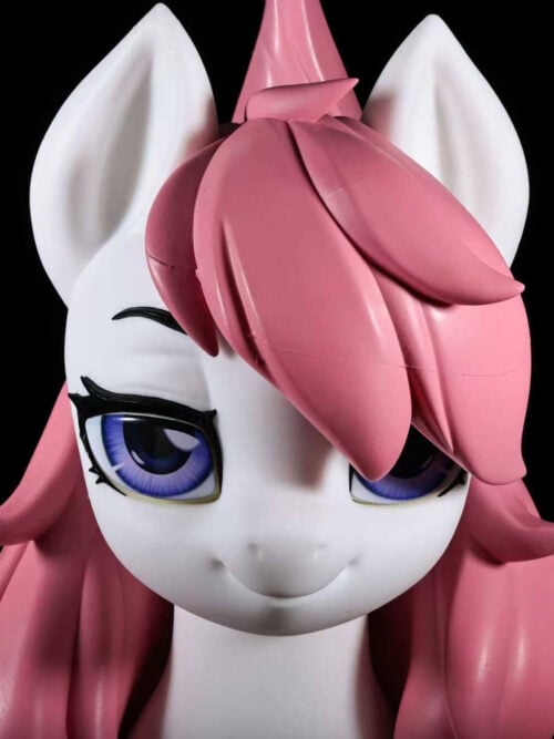 Little White Pony Doll - Detail View 1