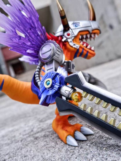 Alter Blade MetalGreymon - Collectible Figure Main View