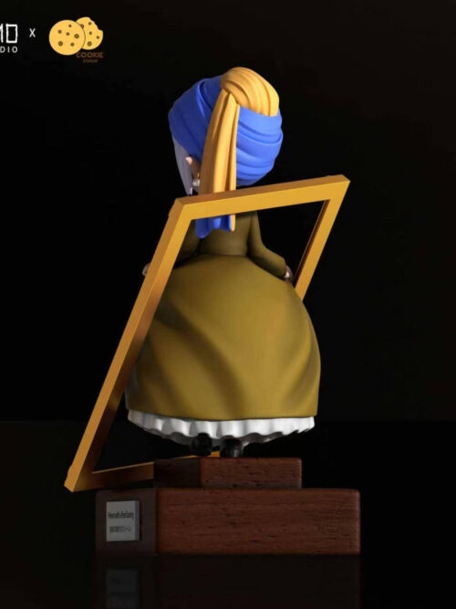 Frieren with a Pearl Earring - Detail View 1