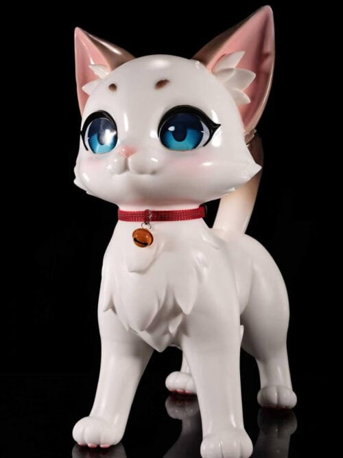 Lucky Cat Doll - Detail View 1